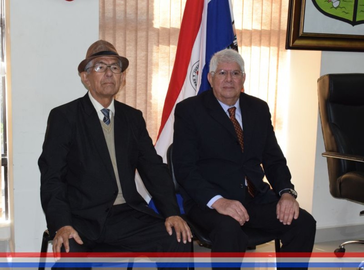 Foto 9 de Reconocimiento a Don Julián Valdez y a Don Celso Grance