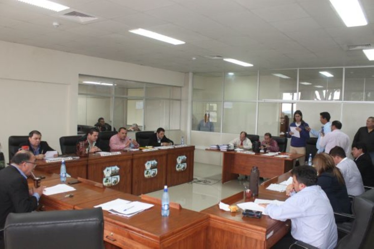 Foto 8 de Aprobaron el Proyecto de Ordenanza que regula el control de la contaminación del aire