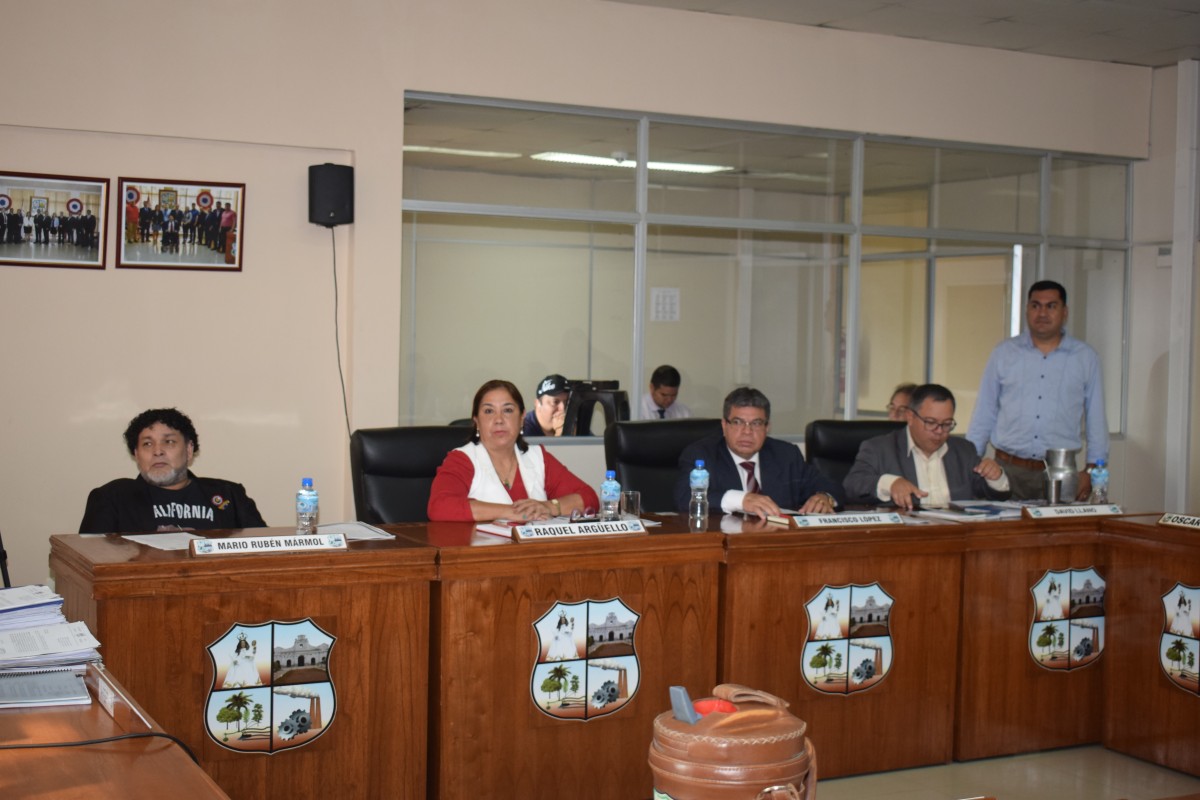Foto 6 de SESION ORDINARIA DE LA JUNTA MUNICIPAL DE CAPIATA: Notas Recibidas, Nota Remitida y Expedientes Dictaminados