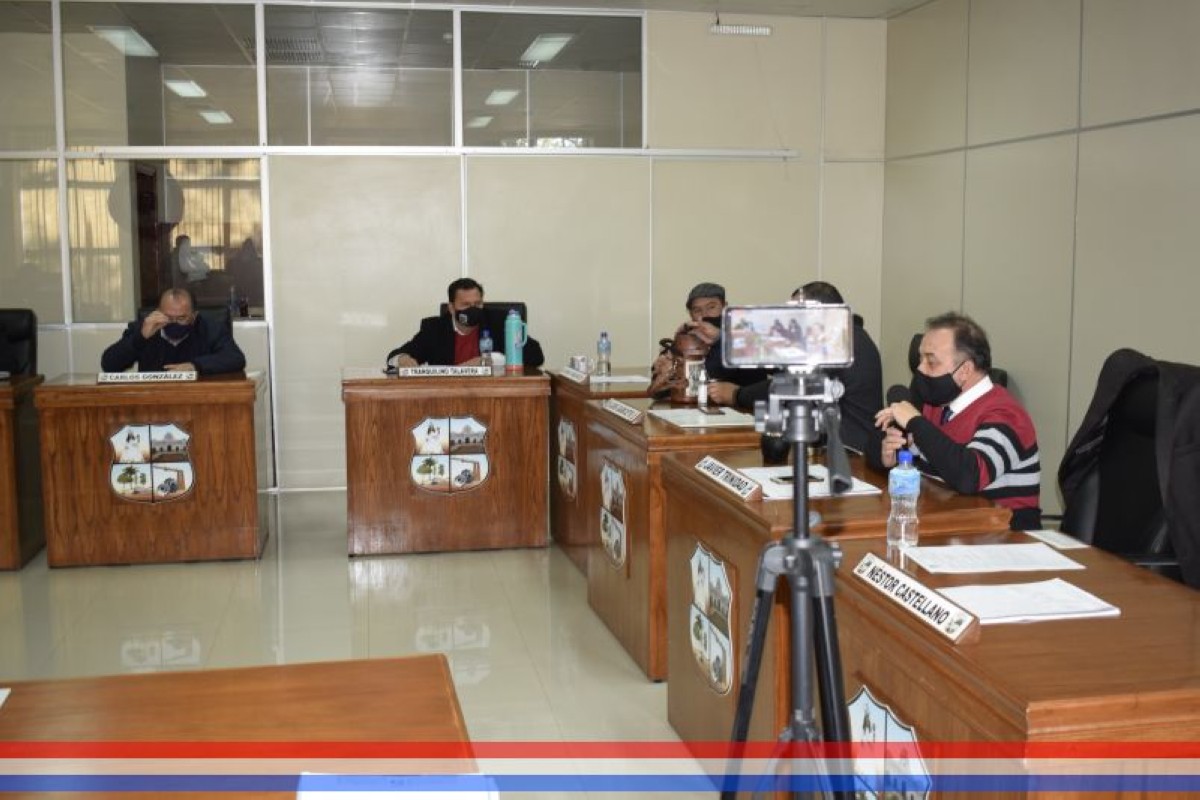 Foto 19 de SESION ORDINARIA DE LA JUNTA MUNICIPAL DE CAPIATA: Notas Recibidas, Notas Remitidas y Expedientes Dictaminados