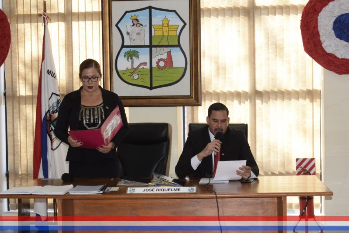 Foto 1 de Aprobaron adenda al Pliego de Bases y Condiciones para LPN Nº 1/2022 "Construcciones y Reparaciones en Instituciones Educativas"