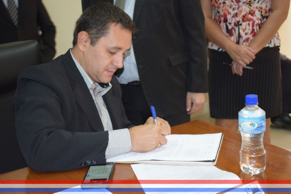 Foto 3 de Autorizan Adenda Nº 1 al contrato Nº 46/2018 derivado de la L.C.N Nº 2/2018 “Construcción de obras nuevas y reparaciones en instituciones educativas”