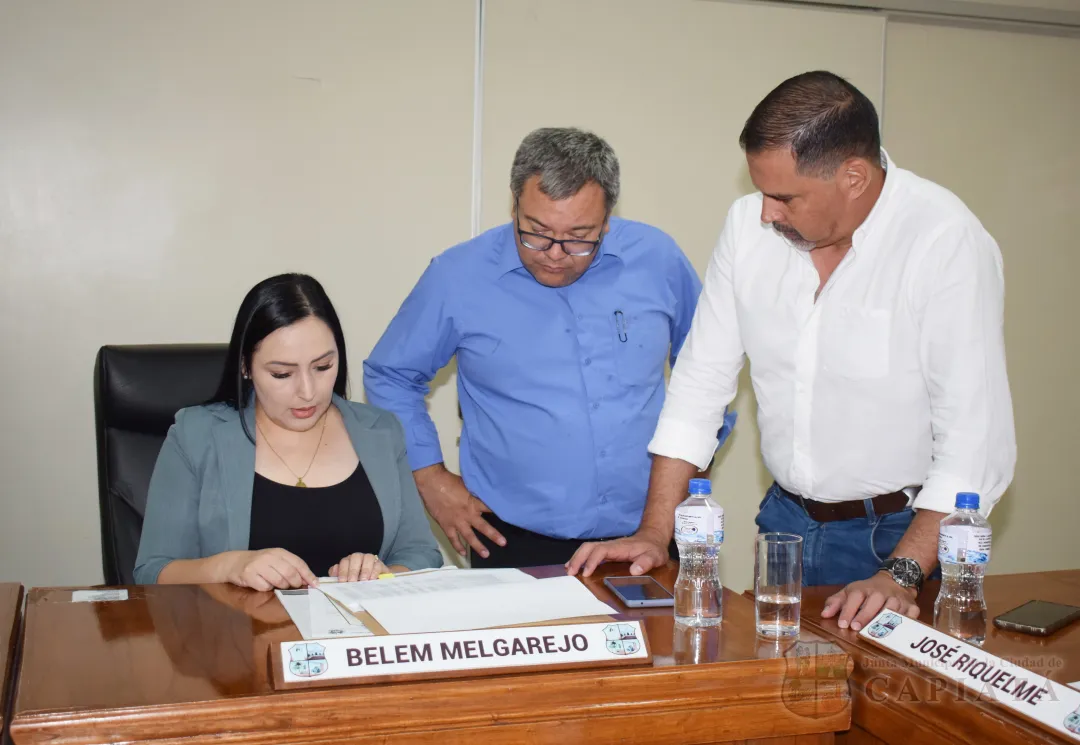 Foto 3 de Autorizan adenda al convenio entre la Municipalidad de Capiatá y PETROPAR para provisión de combustible para uso institucional