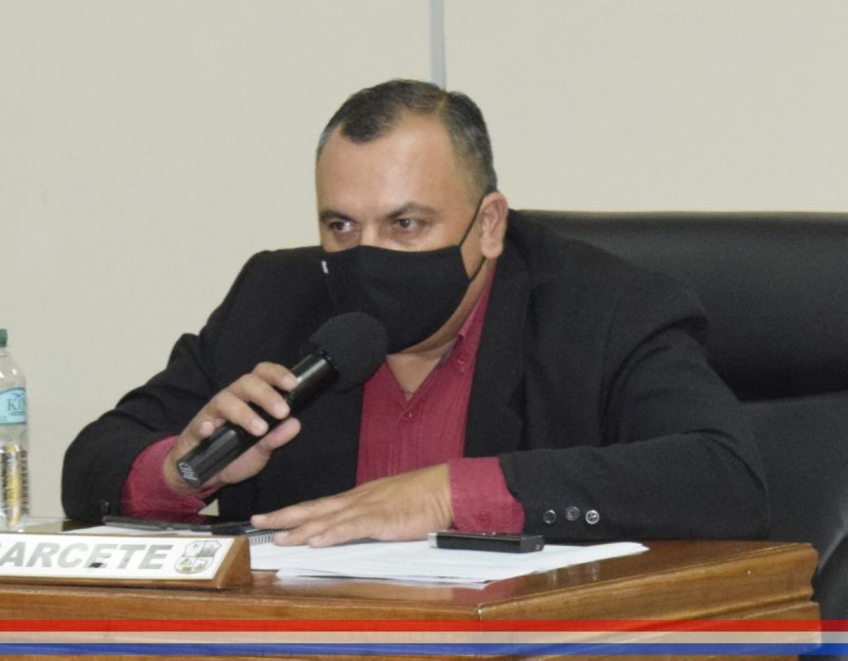 Foto 1 de Encomiendan al Ejecutivo Municipal tomar intervención ante denuncias de destrucción de empedrados por parte de aguaterías privadas