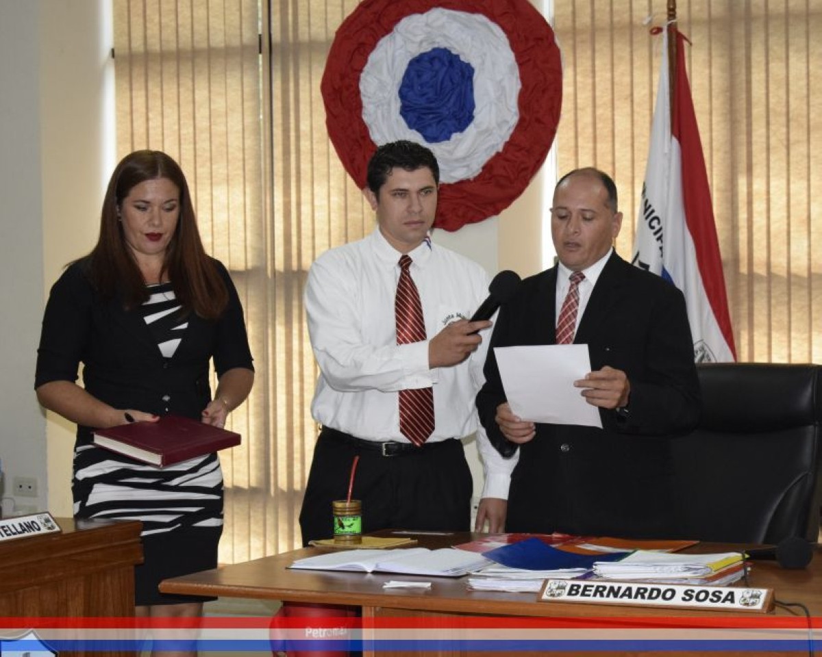 Foto 1 de SESION ORDINARIA DE LA JUNTA MUNICIPAL DE CAPIATA: Notas Recibidas, Nota Remitida y Expedientes Dictaminados