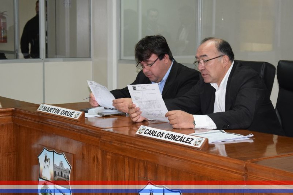 Foto 3 de SESION ORDINARIA DE LA JUNTA MUNICIPAL DE CAPIATA: Notas Recibidas, Nota Remitida y Expedientes Dictaminados