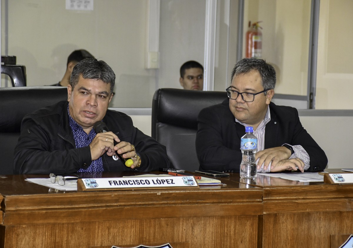 Foto 15 de SESION ORDINARIA DE LA JUNTA MUNICIPAL DE CAPIATA: Notas Recibidas, Nota Remitida y Expedientes Dictaminados