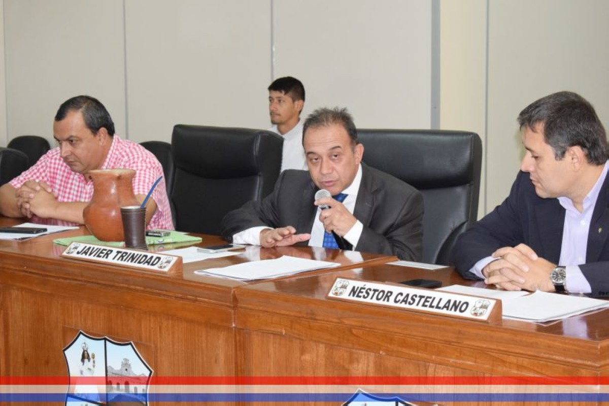 Foto 10 de SESION ORDINARIA DE LA JUNTA MUNICIPAL DE CAPIATA: Notas Recibidas, Notas Remitidas y Expedientes Dictaminados
