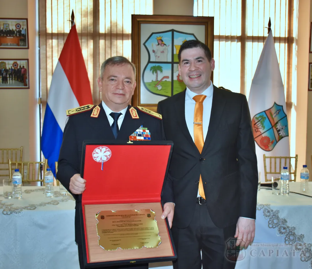 Foto 22 de Acto de reconocimiento como “Ciudadano Ilustre de Capiatá” al Comandante de la Policía Nacional, Crio. Gral. César Silguero Lobos