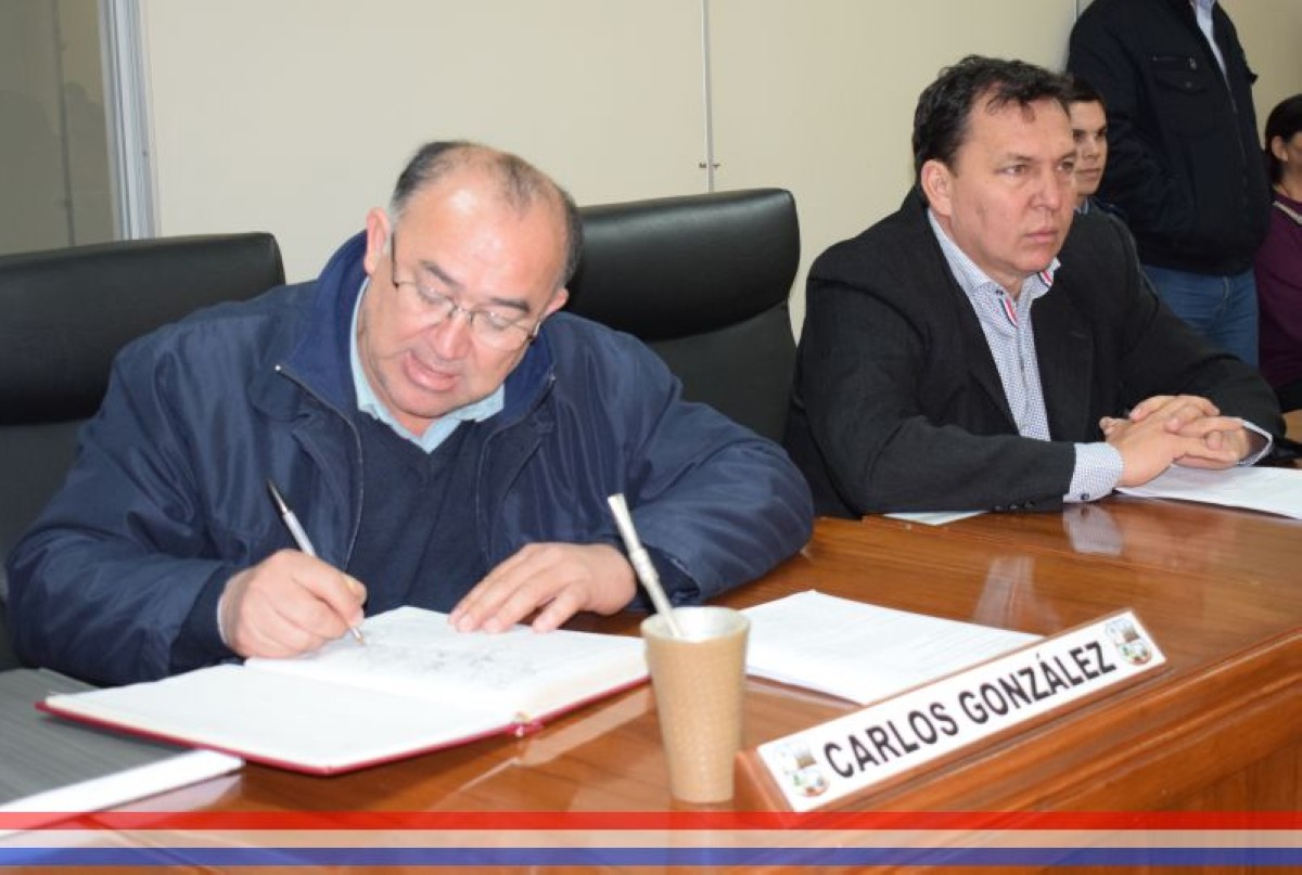 Foto 11 de SESION ORDINARIA DE LA JUNTA MUNICIPAL DE CAPIATA: Notas Recibidas, Nota Remitida y Expedientes Dictaminados