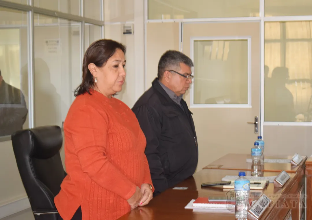 Foto 8 de SESION ORDINARIA DE LA JUNTA MUNICIPAL DE CAPIATA: Notas Recibidas y Expedientes Dictaminados