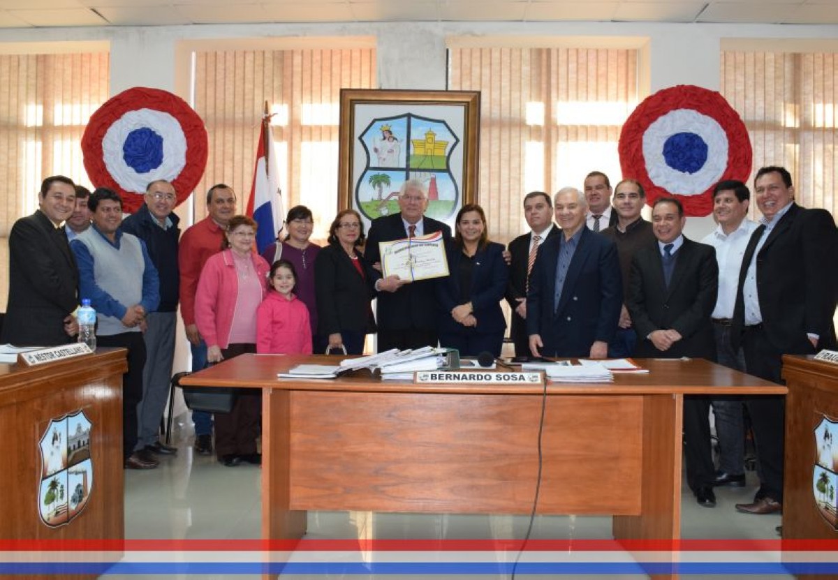 Foto 43 de Reconocimiento a Don Julián Valdez y a Don Celso Grance