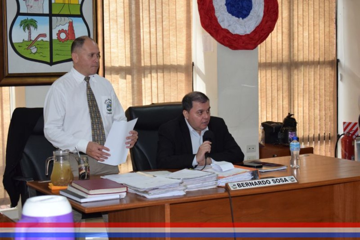 Foto 1 de SESION ORDINARIA DE LA JUNTA MUNICIPAL DE CAPIATA: Notas Recibidas, Nota Remitida y Expedientes Dictaminados