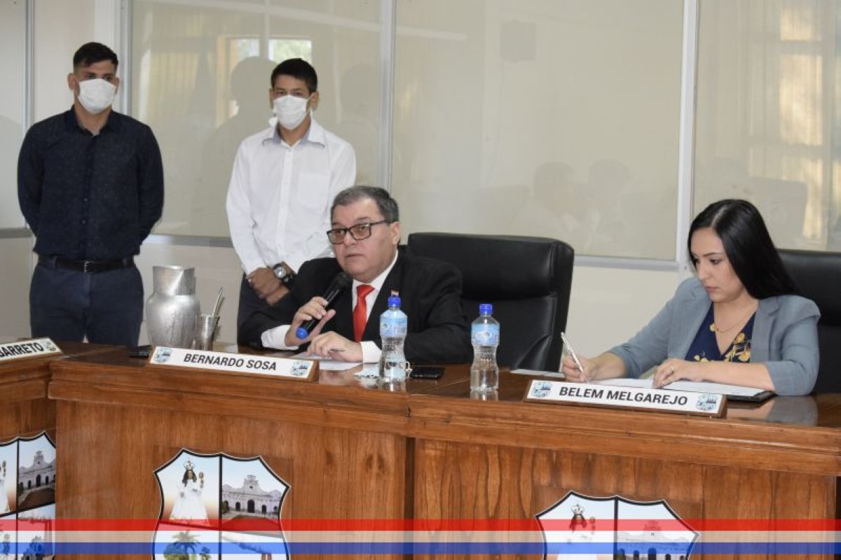 Foto 7 de SESION ORDINARIA DE LA JUNTA MUNICIPAL DE CAPIATA: Notas Recibidas, Nota Remitida y Expedientes Dictaminados