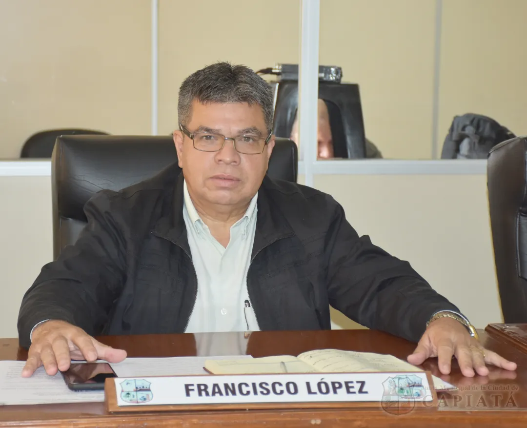Foto 3 de SESION ORDINARIA DE LA JUNTA MUNICIPAL DE CAPIATA: Notas Recibidas, Nota Remitida y Expedientes Dictaminados