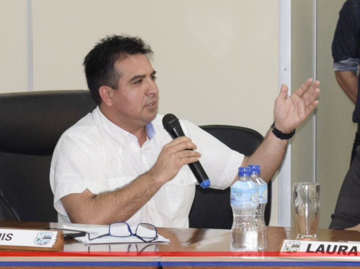 Foto 6 de Entregaron Reconocimiento al Mérito al Prof. Phd. Adolfo Javier Jara Céspedes