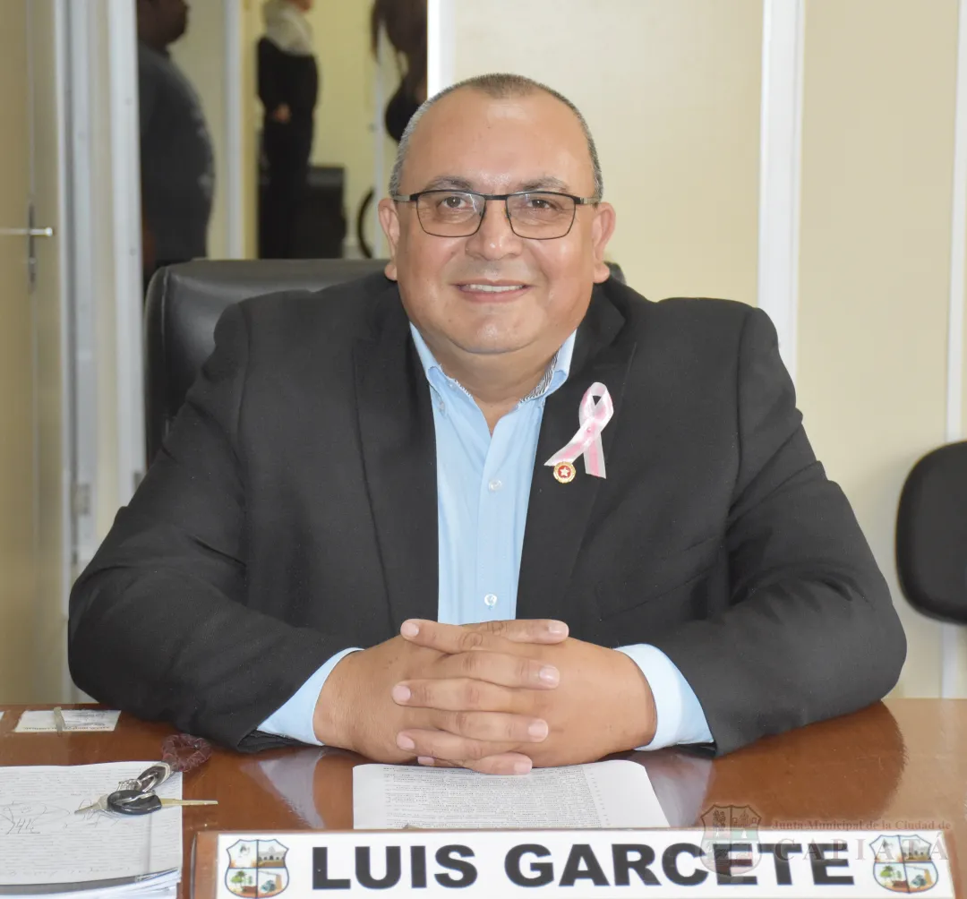 Foto 4 de SESION ORDINARIA DE LA JUNTA MUNICIPAL DE CAPIATA: Notas Recibidas y Expedientes Dictaminados