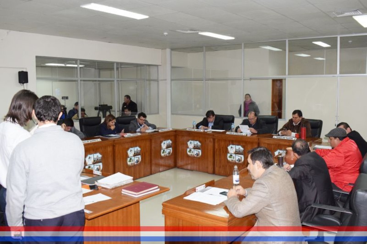 Foto 13 de SESION ORDINARIA DE LA JUNTA MUNICIPAL DE CAPIATA: Notas Recibidas, Nota Remitida y Expedientes Dictaminados