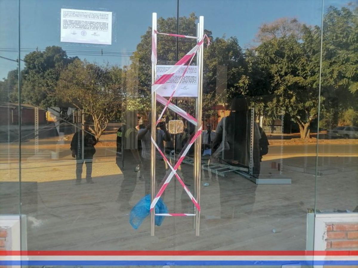 Foto 1 de Concejal Denis expresó sus felicitaciones al Juzgado de Faltas por hacer cumplir las leyes y proceder al paro de obras en empresa infractora