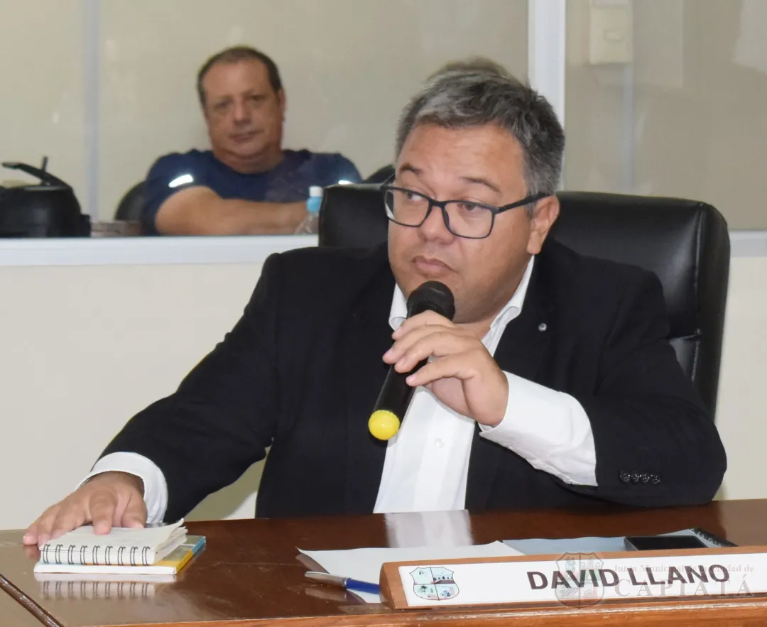 Foto 1 de Concejal Barreto solicita al Ejecutivo Municipal el retiro de las lomadas instaladas en el puente ubicado al costado de la ciclovía de ruta PY 02