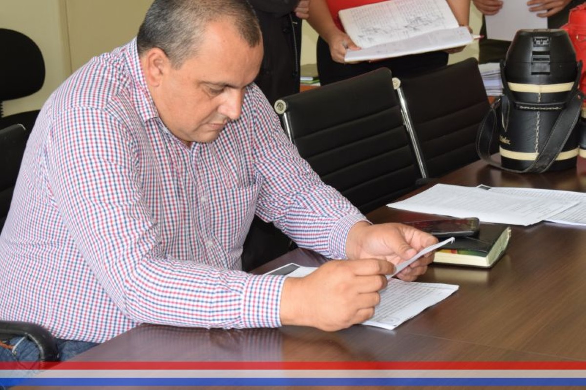 Foto 5 de SESION ORDINARIA DE LA JUNTA MUNICIPAL DE CAPIATA: Notas Recibidas y Expedientes Dictaminados