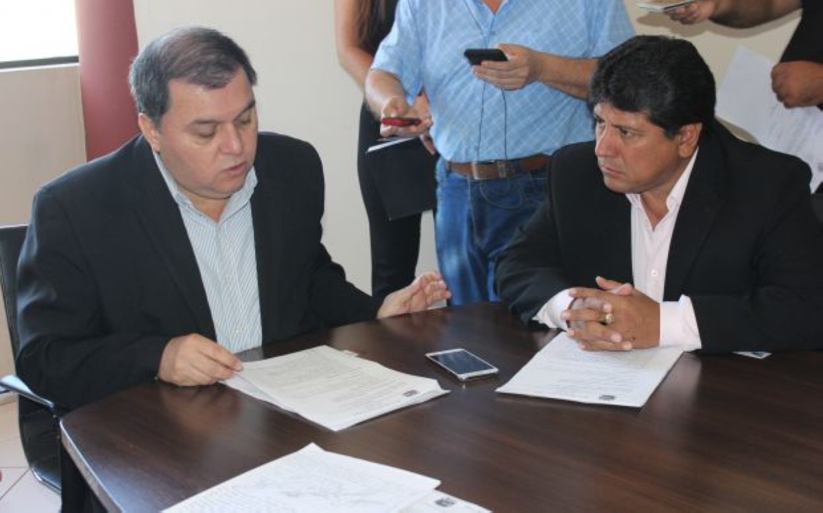 Foto 4 de SESION ORDINARIA DE LA JUNTA MUNICIPAL DE CAPIATA: Notas Recibidas, Notas Remitidas y Expedientes Dictaminados