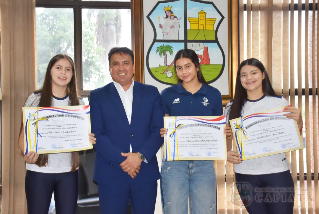 Foto 32 de Reconocimiento a jóvenes capiateñas destacadas en el Handball a nivel nacional e internacional