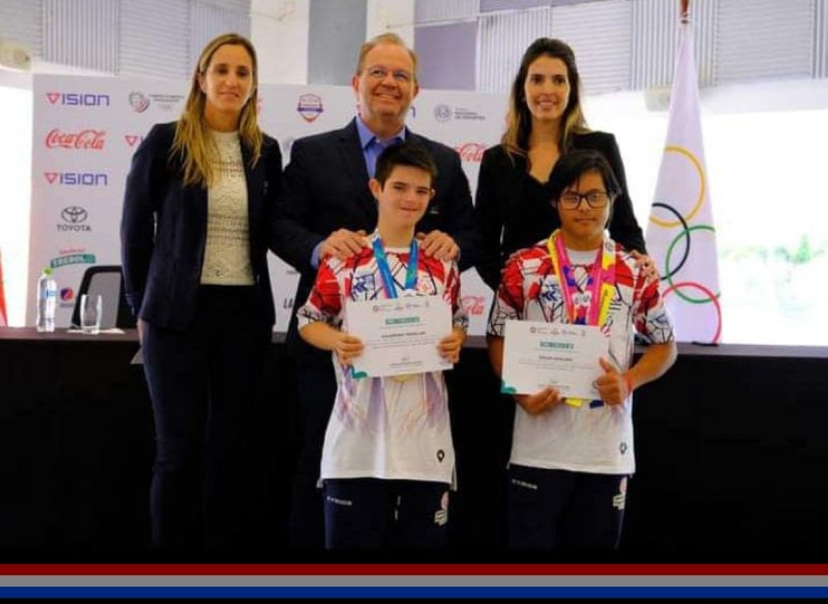 Foto 2 de Concejal Jiménez propone Reconocimiento al Mérito al joven atleta capiateño Oscar Vicente Aguilera Núñez