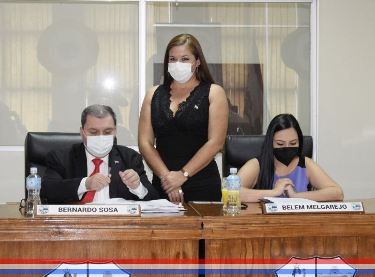 Foto 6 de SESION ORDINARIA DE LA JUNTA MUNICIPAL DE CAPIATA: Notas Recibidas y Expedientes Dictaminados