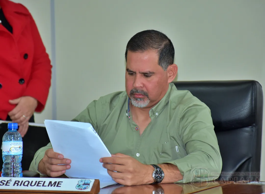 Foto 14 de SESION ORDINARIA DE LA JUNTA MUNICIPAL DE CAPIATA: Notas Recibidas y Expedientes Dictaminados