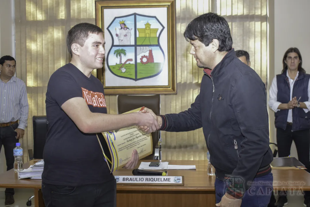 Foto 38 de Reconocimiento al Mérito a jóvenes capiateños que integran la Selección Paraguaya de Robótica
