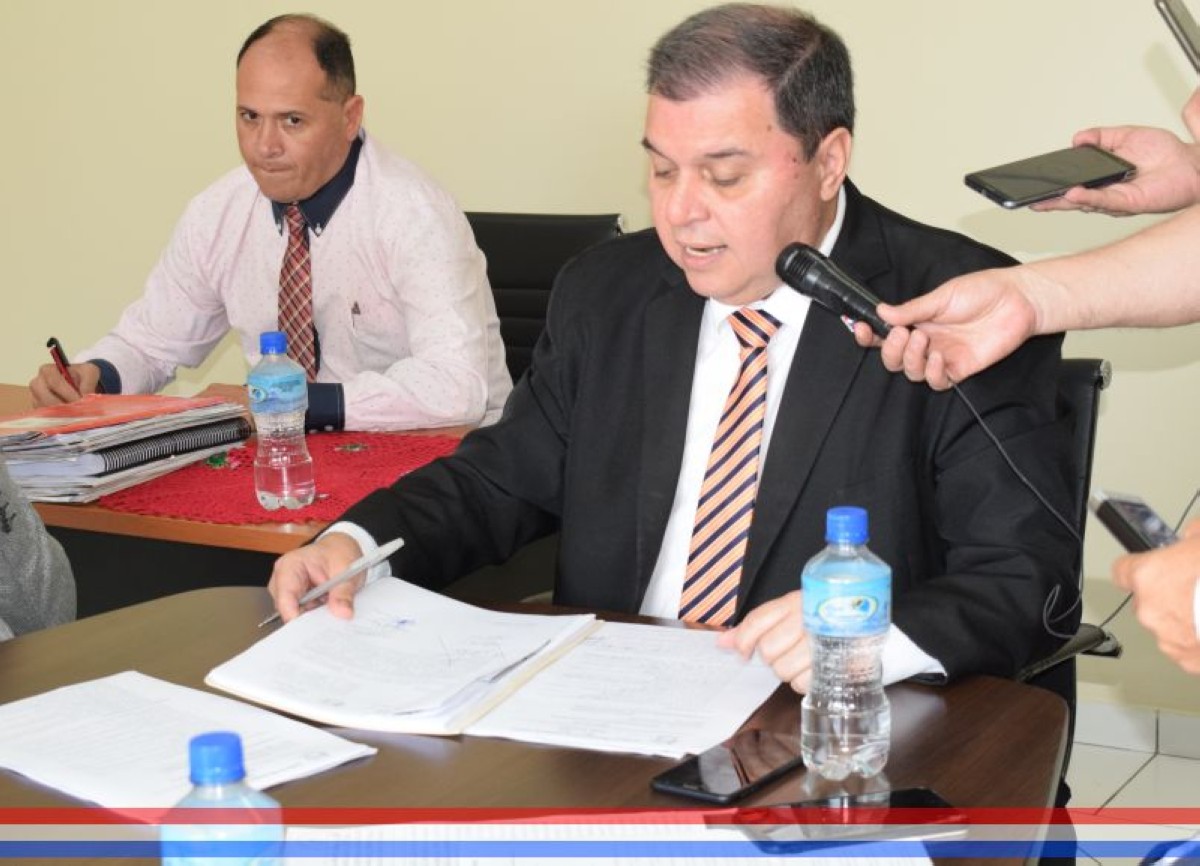 Foto 20 de SESION ORDINARIA DE LA JUNTA MUNICIPAL DE CAPIATA: Notas Recibidas y Expedientes Dictaminados
