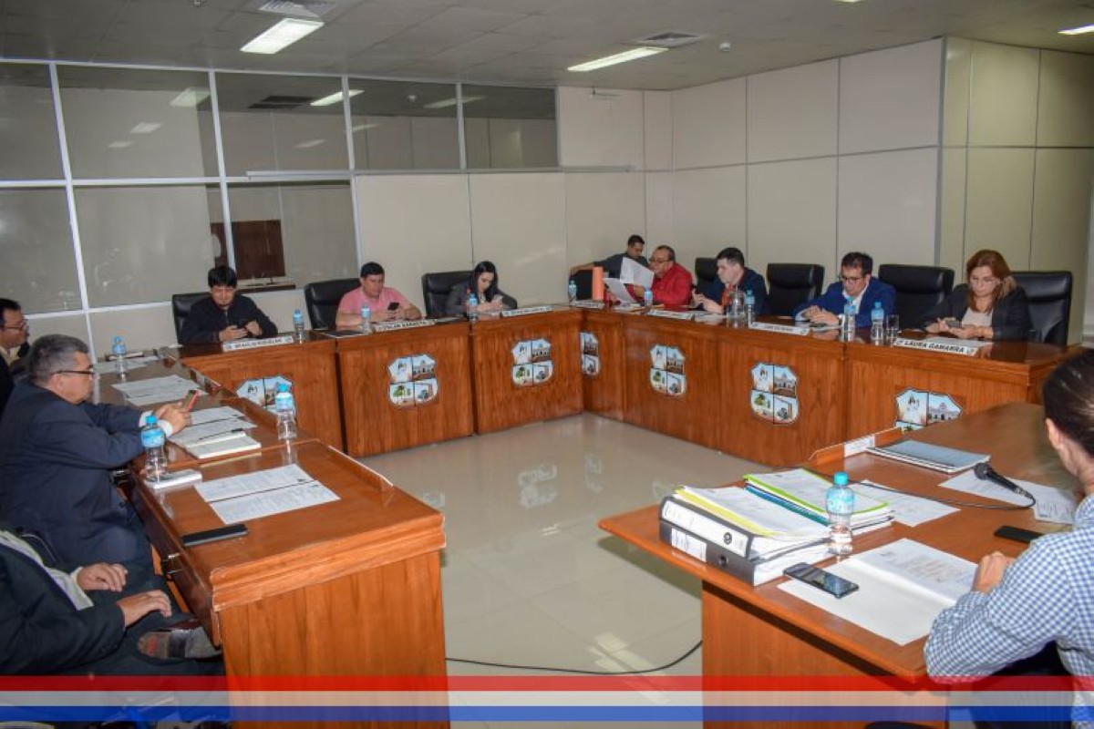 Foto 17 de SESION ORDINARIA DE LA JUNTA MUNICIPAL DE CAPIATA: Notas Recibidas, Nota Remitida y Expedientes Dictaminados