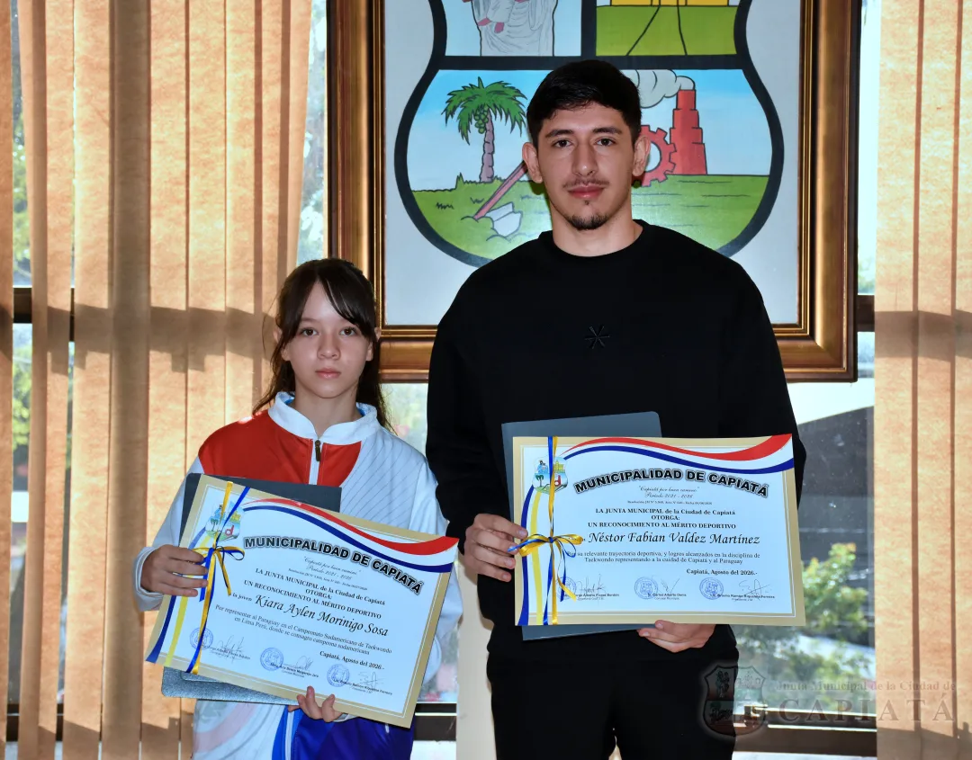 Foto 3 de El multicampeón de Taekwondo, Prof. Néstor Fabián Valdez Martínez, fue reconocido con el “Mérito Deportivo” por su destacada trayectoria