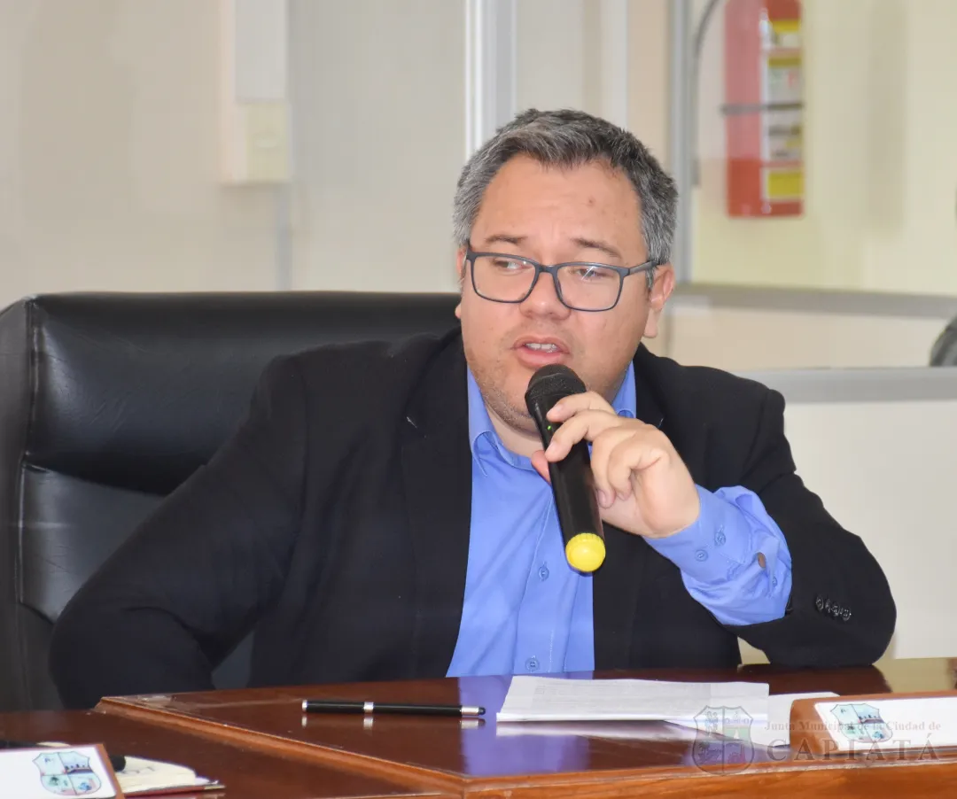 Foto 15 de SESION ORDINARIA DE LA JUNTA MUNICIPAL DE CAPIATA: Notas Recibidas y Expedientes Dictaminados