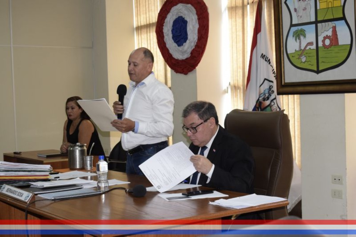 Foto 7 de SESION ORDINARIA DE LA JUNTA MUNICIPAL DE CAPIATA: Notas Recibidas, Nota Remitida y Expedientes Dictaminados