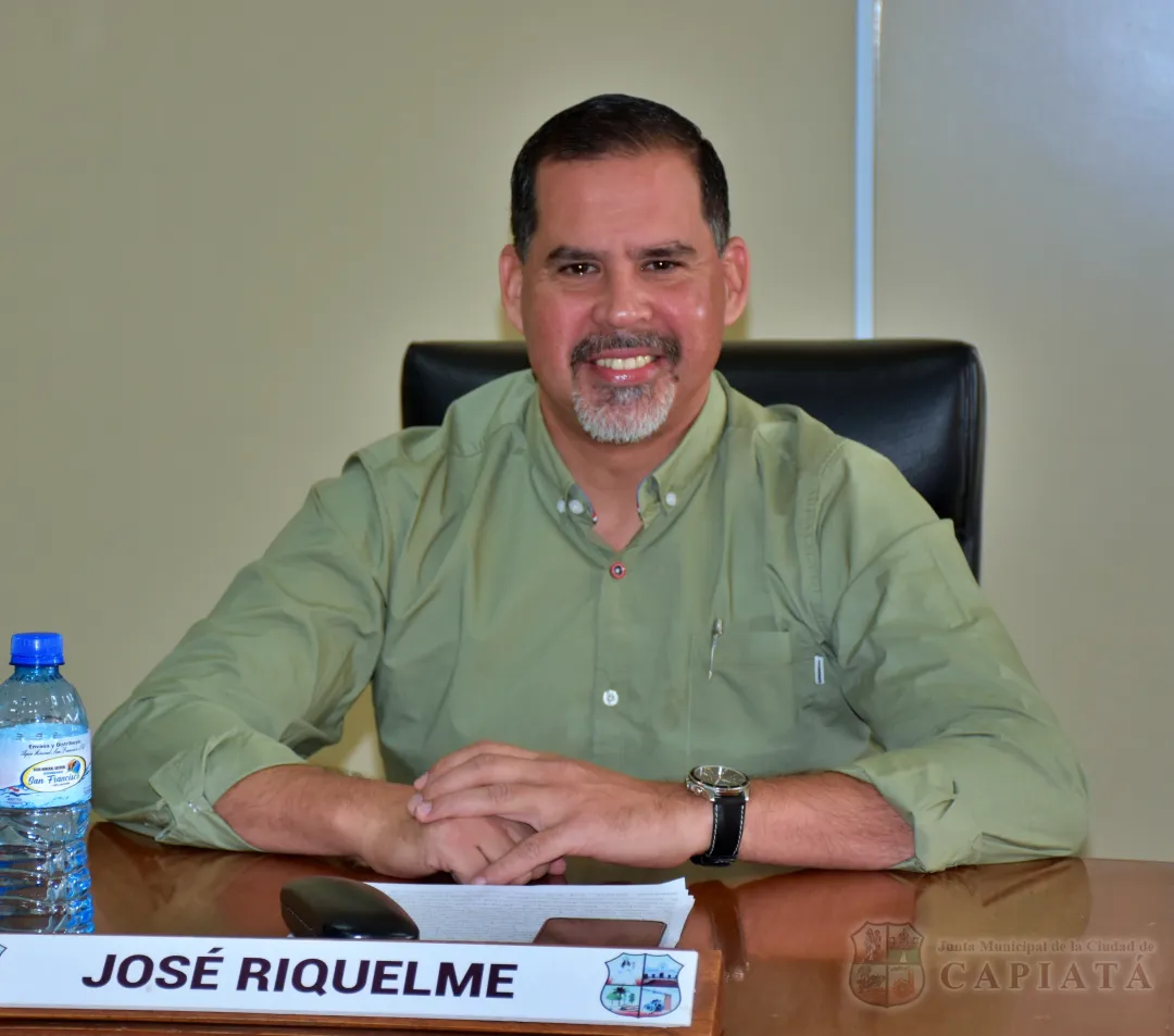 Foto 4 de SESION ORDINARIA DE LA JUNTA MUNICIPAL DE CAPIATA: Notas Recibidas y Expedientes Dictaminados