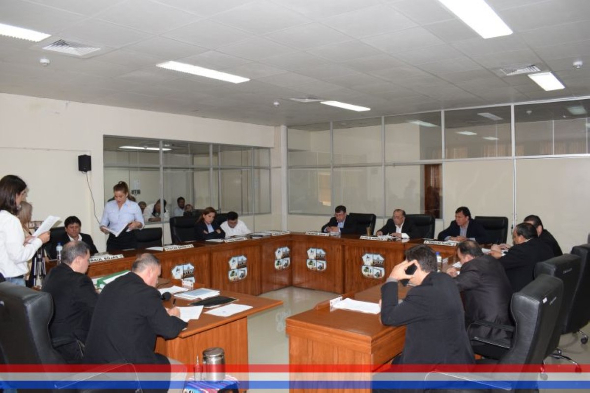 Foto 13 de SESION ORDINARIA DE LA JUNTA MUNICIPAL DE CAPIATA: Notas Recibidas, Notas Remitidas y Expedientes Dictaminados
