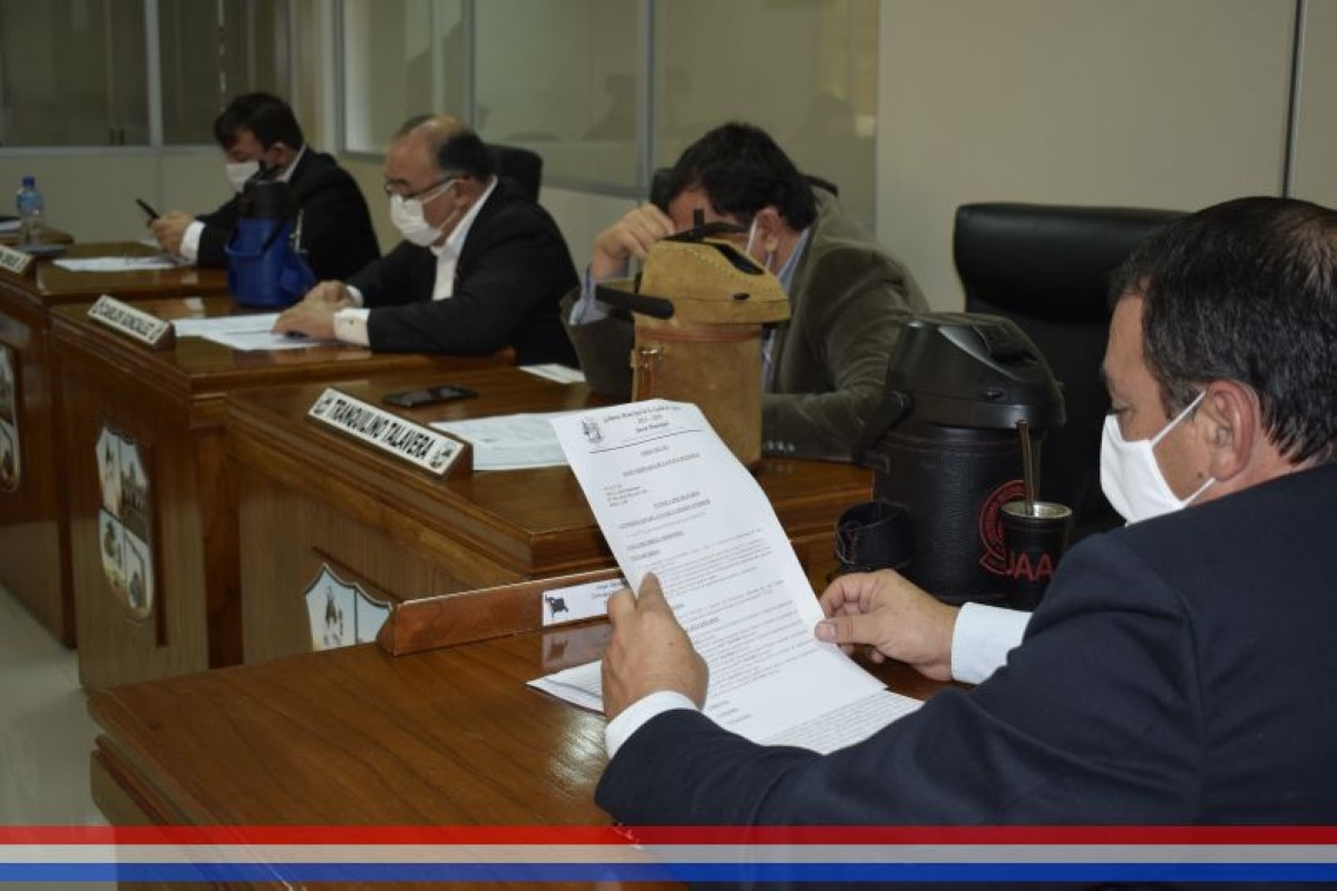 Foto 14 de SESION ORDINARIA DE LA JUNTA MUNICIPAL DE CAPIATA: Notas Recibidas, Notas Remitidas y Expedientes Dictaminados