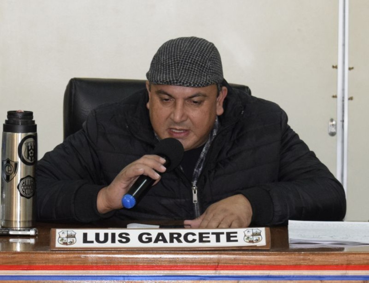 Foto 1 de Declaran de Interés Distrital a la Agremiación de Escuelas de Fútbol del Paraguay (AGREFUP), como entidad deportiva