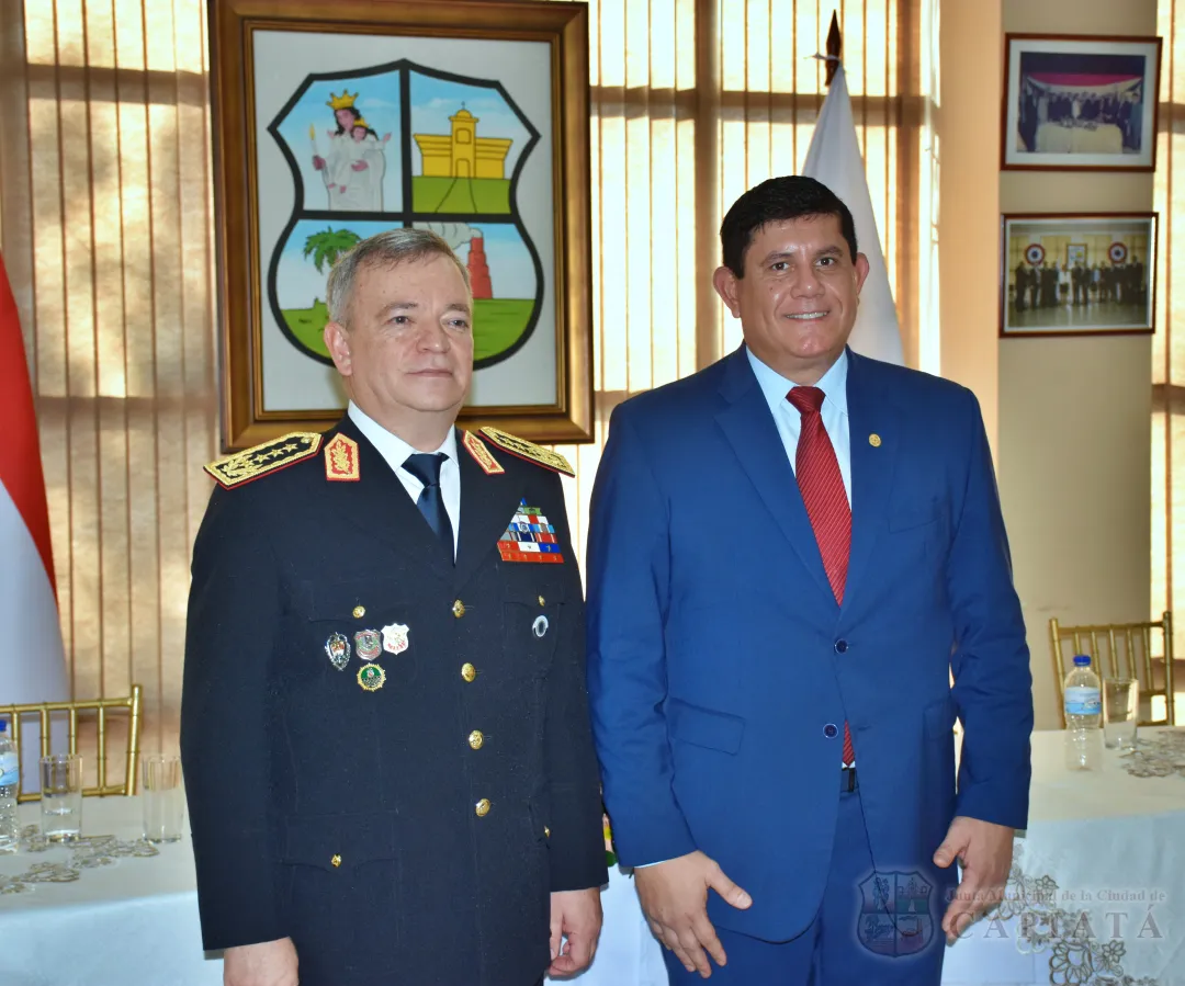 Foto 9 de Acto de reconocimiento como “Ciudadano Ilustre de Capiatá” al Comandante de la Policía Nacional, Crio. Gral. César Silguero Lobos