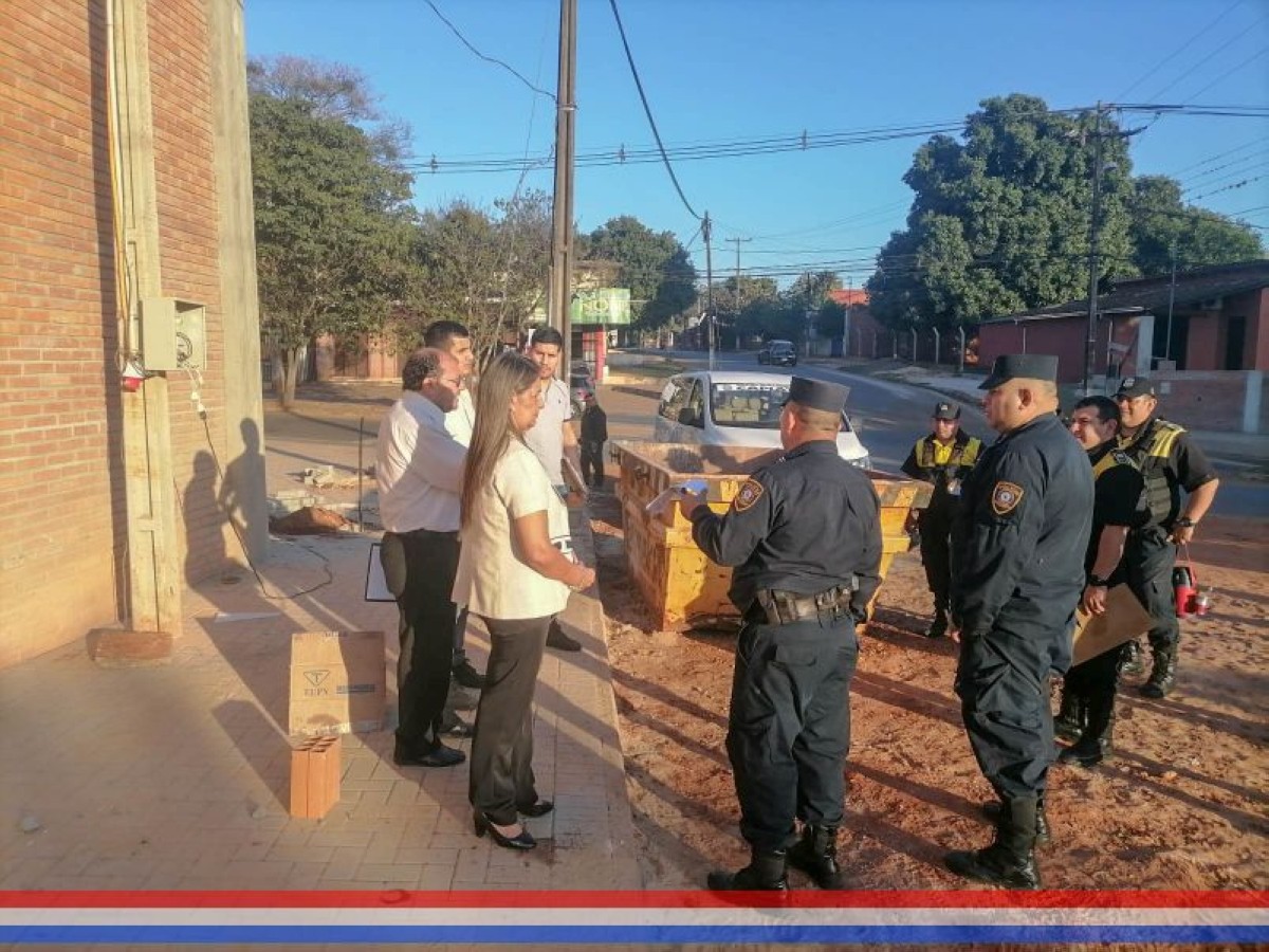 Foto 2 de Concejal Denis expresó sus felicitaciones al Juzgado de Faltas por hacer cumplir las leyes y proceder al paro de obras en empresa infractora