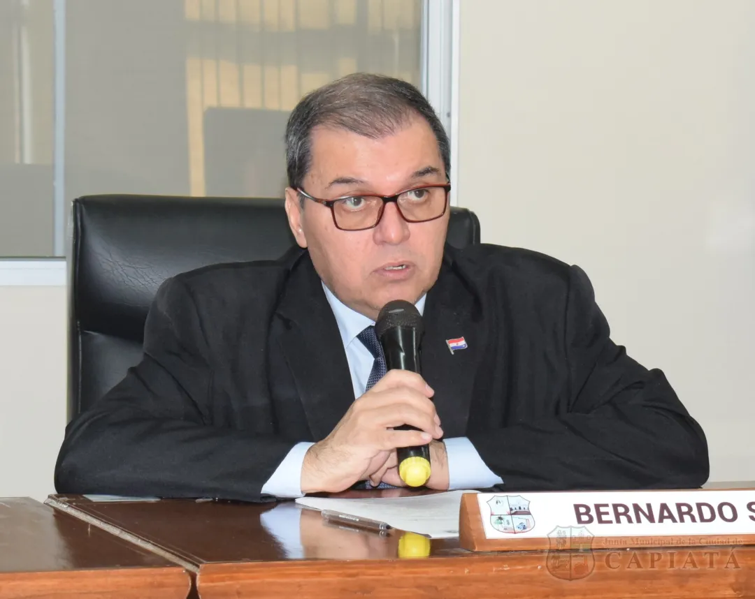 Foto 2 de Concejal Barreto solicita informe al Ejecutivo Municipal sobre la situación del proceso de adjudicación de terreno municipal, desafectado por Ley, a actual ocupante