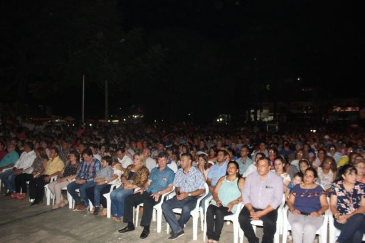 Foto 4 de ¡MAGNIFICA NOCHE CAPIATEÑA!