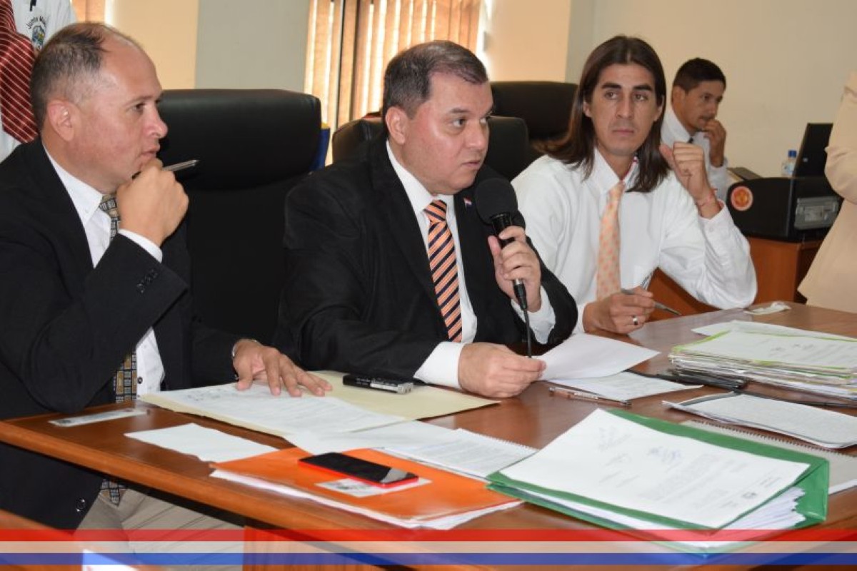 Foto 5 de Fue conformada la Mesa Directiva periodo 2019 - 2020 y las Comisiones Asesoras