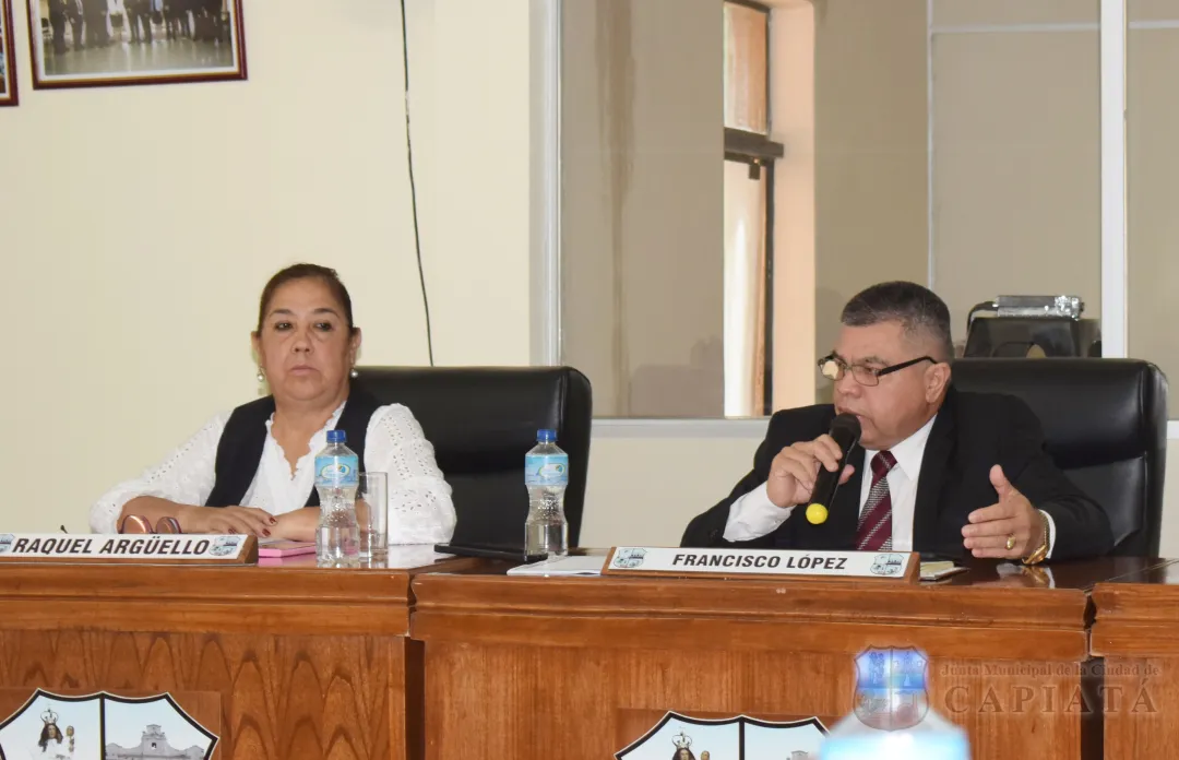 Foto 2 de SESION ORDINARIA DE LA JUNTA MUNICIPAL DE CAPIATA: Notas Recibidas y Expedientes Dictaminados