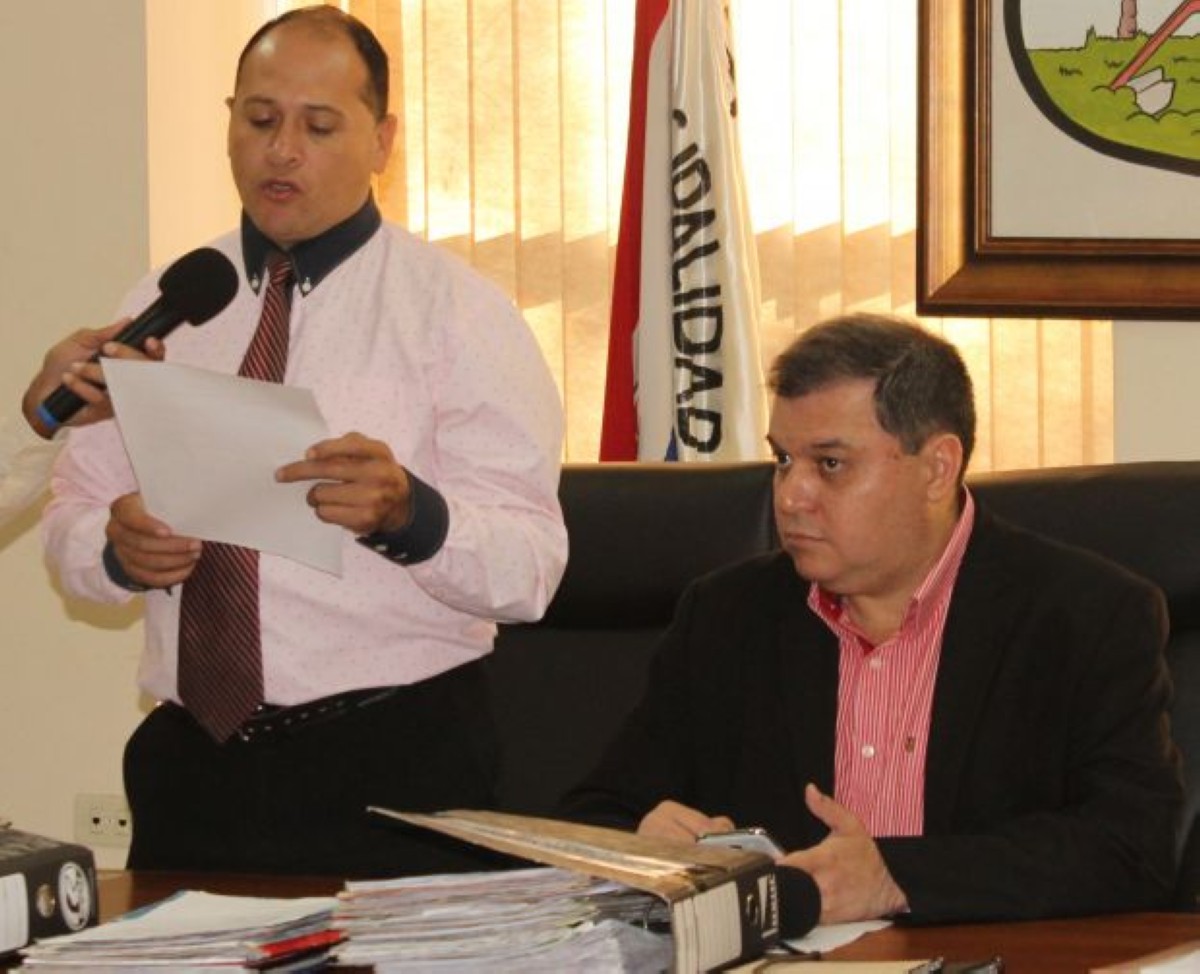 Foto 4 de Concejal Oscar Barreto presentó Minuta verbal que propone dejar sin efecto la Resolución Nº 2.455