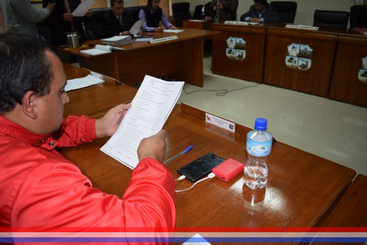 Foto 6 de SESION ORDINARIA DE LA JUNTA MUNICIPAL DE CAPIATA: Notas Recibidas, Nota Remitida y Expedientes Dictaminados