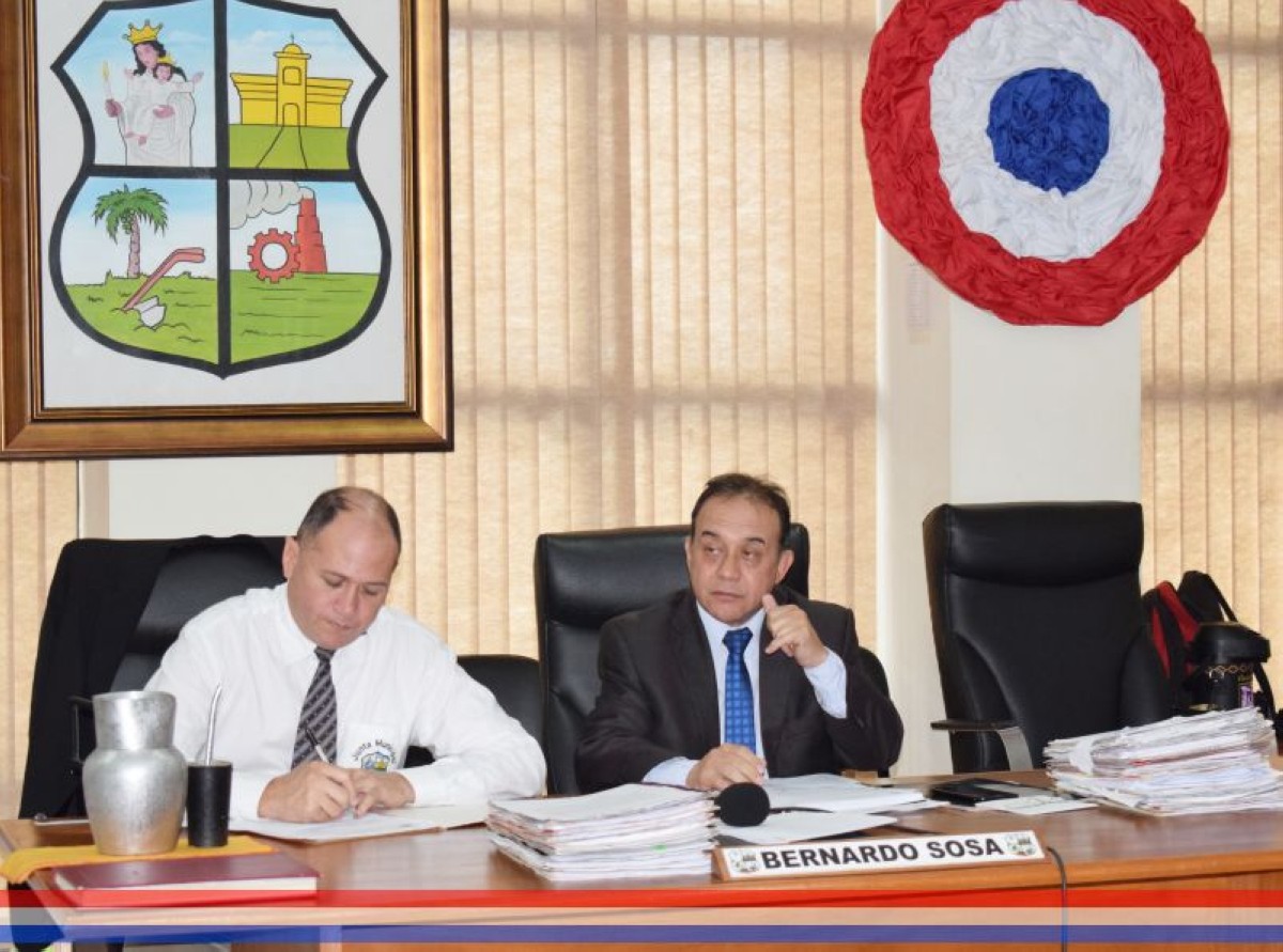 Foto 17 de SESION ORDINARIA DE LA JUNTA MUNICIPAL DE CAPIATA: Notas Recibidas, Nota Remitida y Expedientes Dictaminados