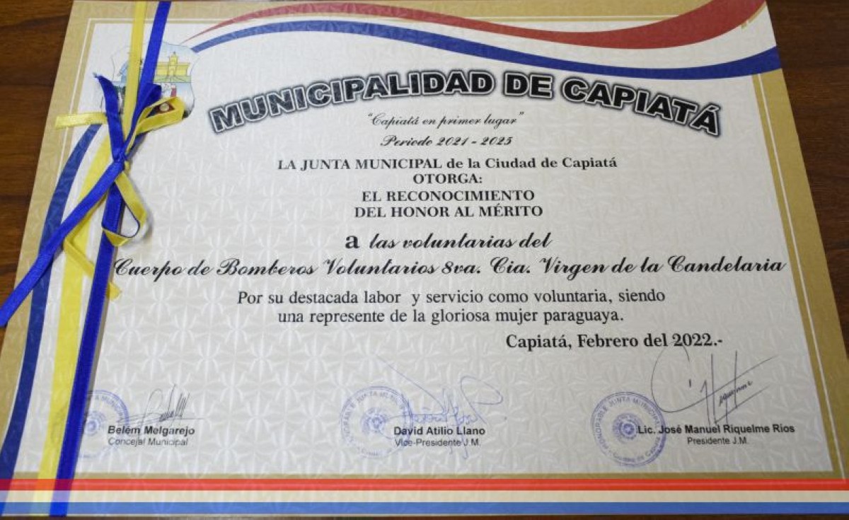 Foto 3 de Entrega de reconocimientos en Honor al Mérito a mujeres integrantes de cuerpos de bomberos voluntarios de nuestra ciudad